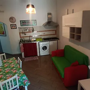 Appartement Vercelli Near San Giovanni, Rome