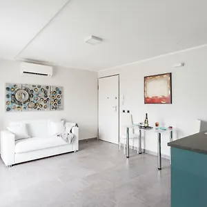 Penthouse 41 In Trastevere With Big Terrace Rom